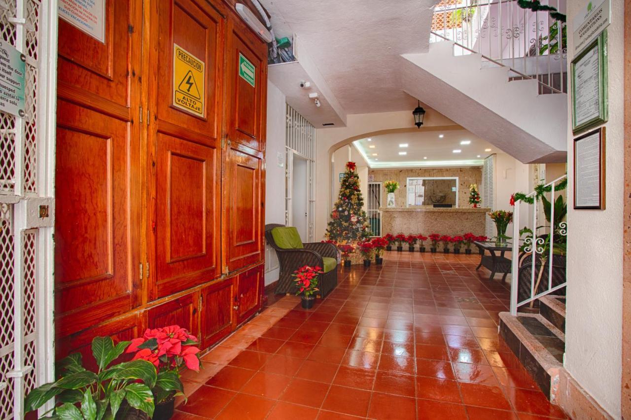 Suites Plaza Del Rio - Family Hotel Malecon Centro Puerto Vallarta Eksteriør billede