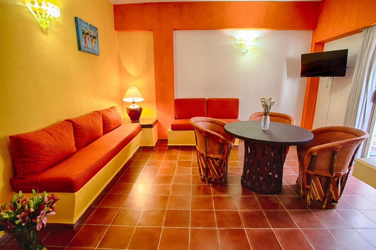 Suites Plaza Del Rio - Family Hotel Malecon Centro Puerto Vallarta Eksteriør billede