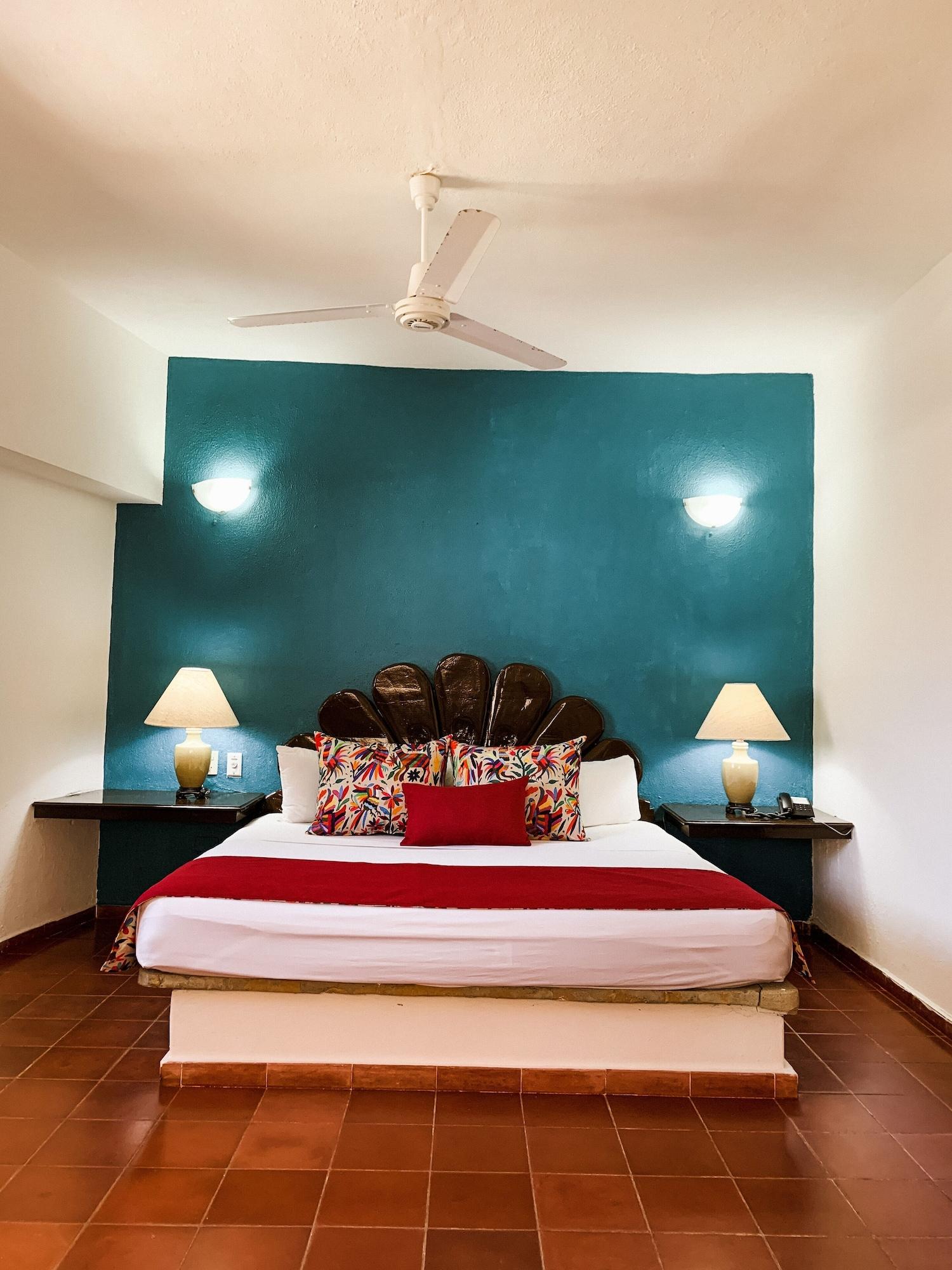 Suites Plaza Del Rio - Family Hotel Malecon Centro Puerto Vallarta Eksteriør billede