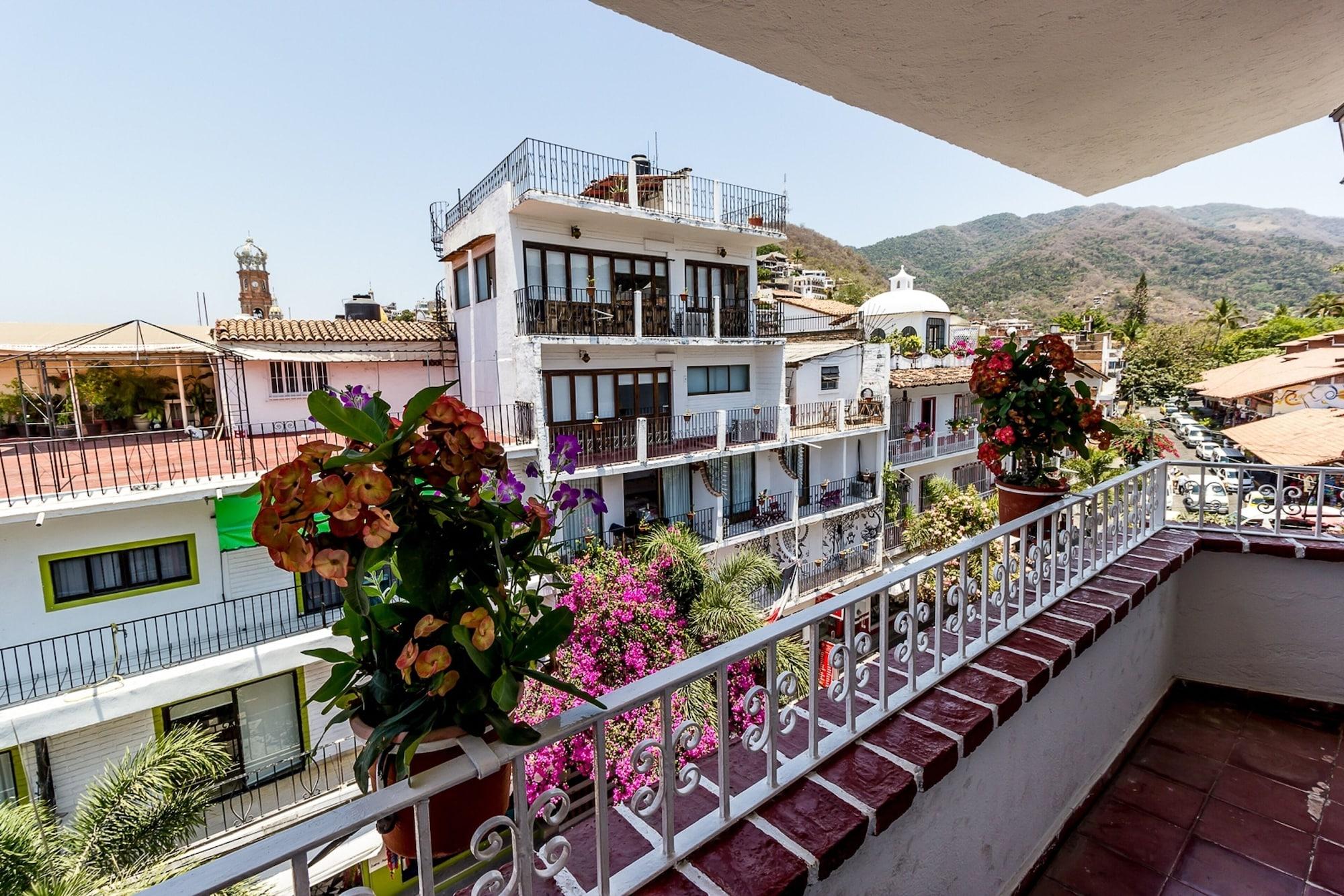 Suites Plaza Del Rio - Family Hotel Malecon Centro Puerto Vallarta Eksteriør billede