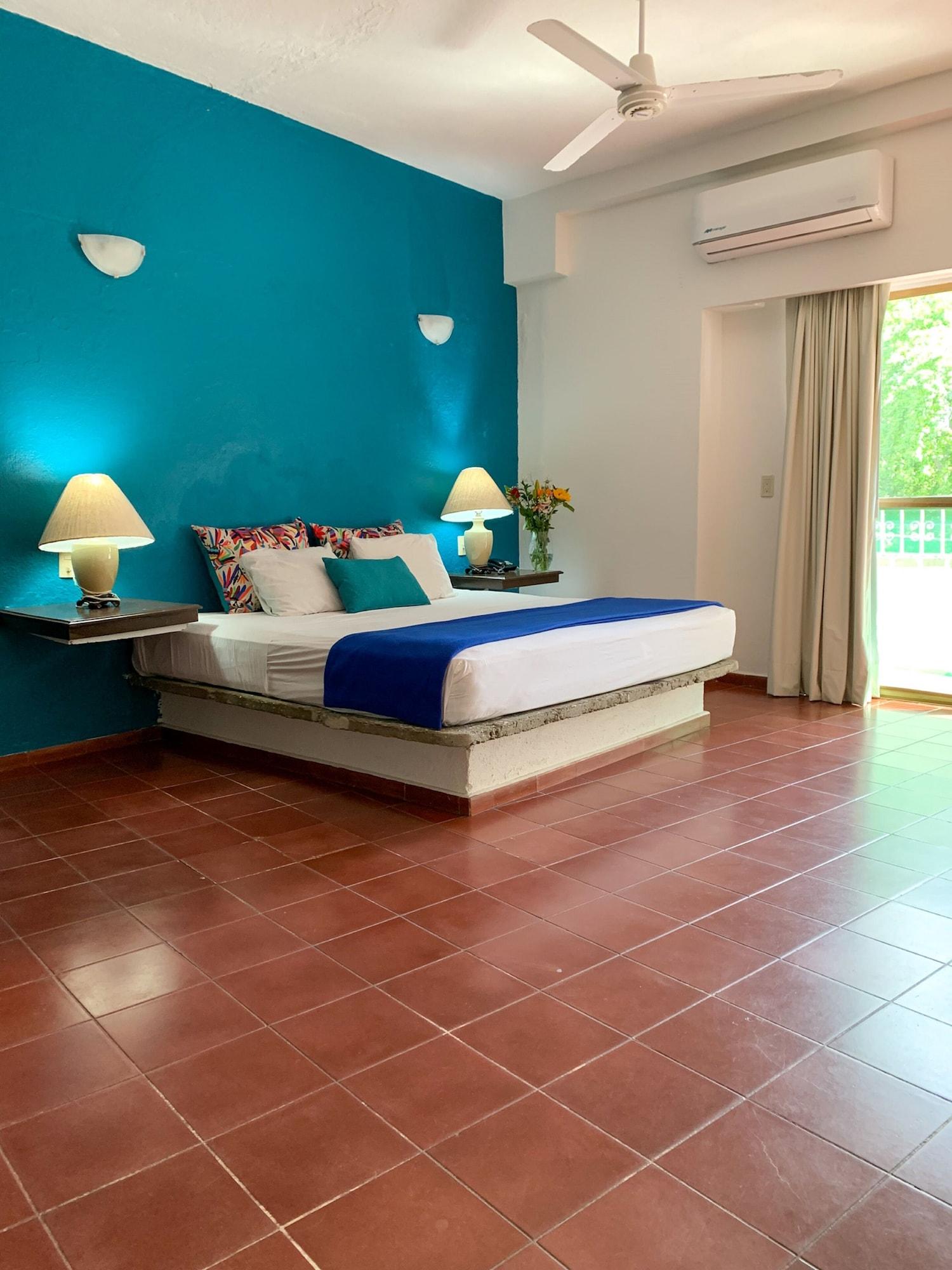 Suites Plaza Del Rio - Family Hotel Malecon Centro Puerto Vallarta Eksteriør billede